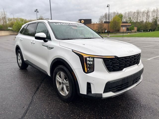 2025 Kia Sorento LX