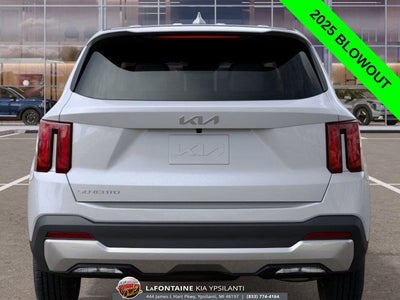 2025 Kia Sorento LX