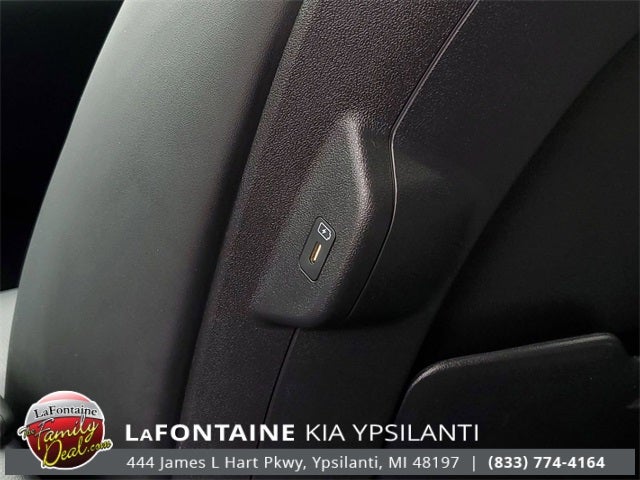 2023 Kia Niro Plug-In Hybrid SX