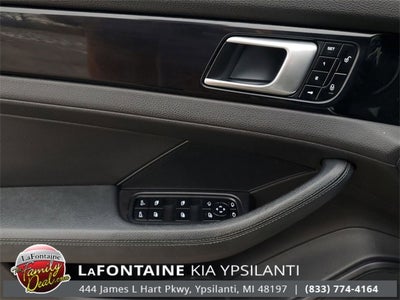 2018 Porsche Panamera 4