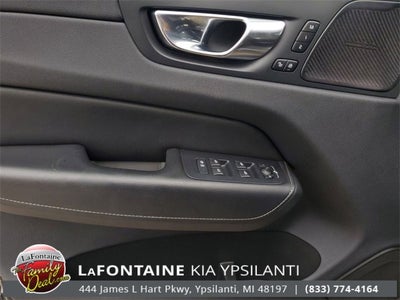 2022 Volvo XC60 B6 Inscription