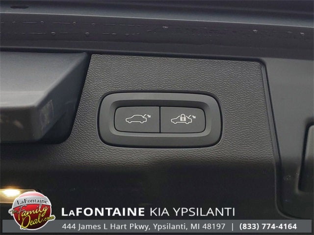 2022 Volvo XC60 B6 Inscription