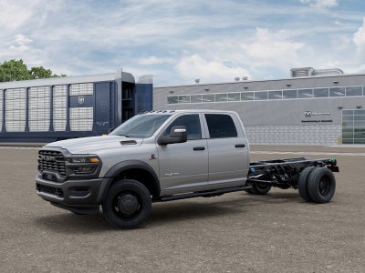2026 RAM Ram 5500 Chassis Cab RAM 5500 TRADESMAN CHASSIS CREW CAB 4X4 84' CA