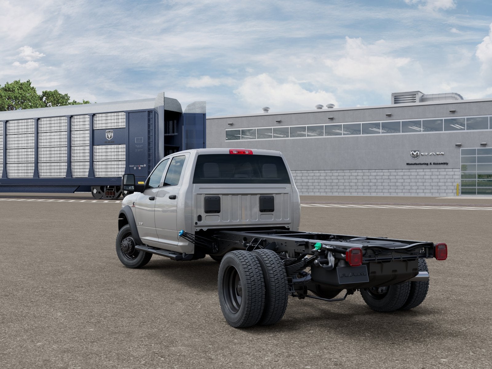 2026 RAM Ram 5500 Chassis Cab RAM 5500 TRADESMAN CHASSIS CREW CAB 4X4 84' CA