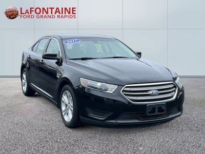 2017 Ford Taurus SE