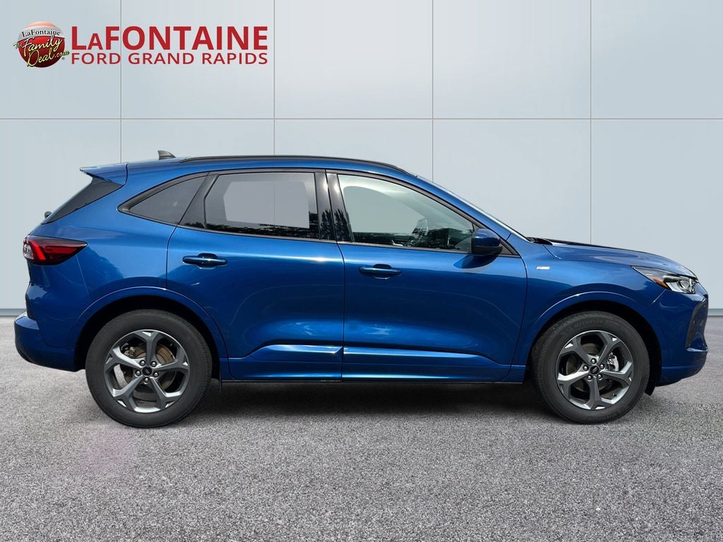 2023 Ford Escape Hybrid ST-Line Select