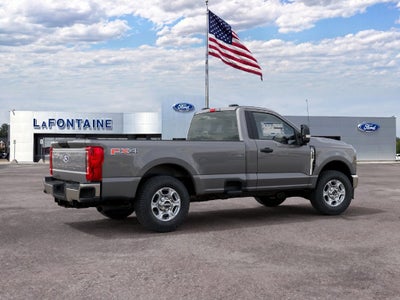 2027 Ford F-350SD XLT