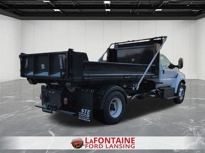 2025 Ford F-750SD Base XL