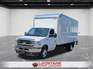 2026 Ford E-450SD Base