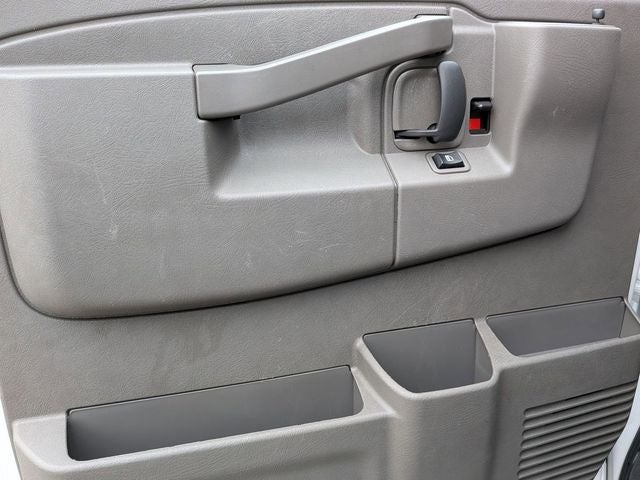 2023 Chevrolet Express 3500 LT Passenger