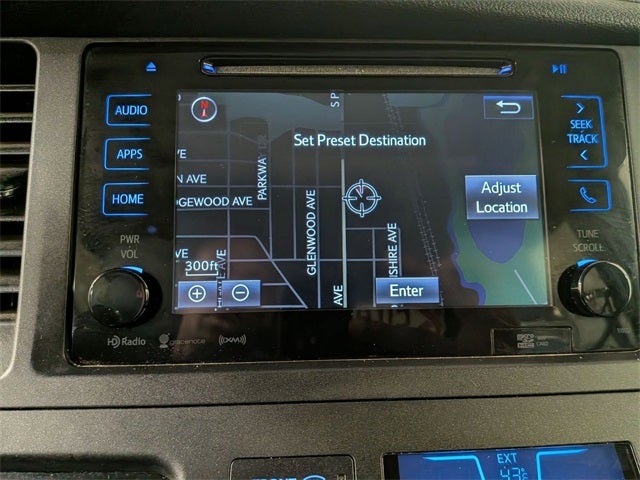 2017 Toyota Sienna XLE