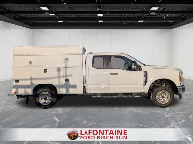 2025 Ford F-250SD XL 8' READING ENCLOSED SERVICE BODY