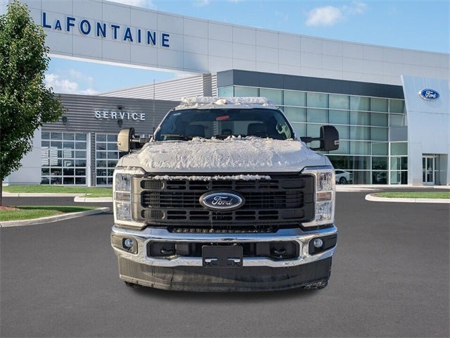 2025 Ford F-250SD XL 8' READING ENCLOSED SERVICE BODY