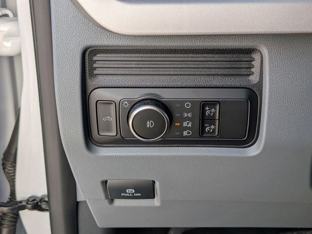 2025 Ford F-250SD XL 8' READING ENCLOSED SERVICE BODY