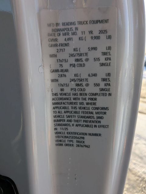 2025 Ford F-250SD XL 8' READING ENCLOSED SERVICE BODY