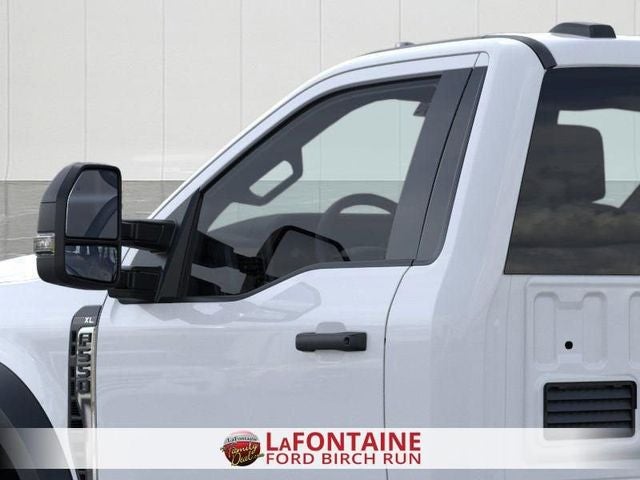 2026 Ford F-550SD DRW