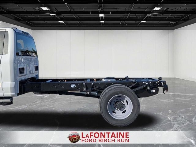 2025 Ford F-600SD XL