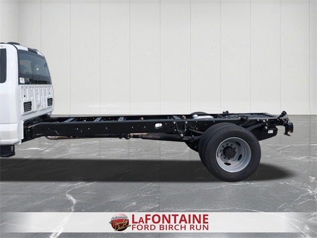 2025 Ford F-600SD XL