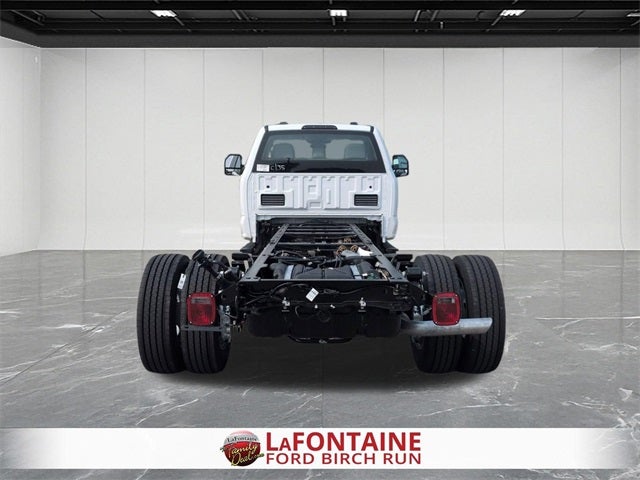 2025 Ford F-600SD XL