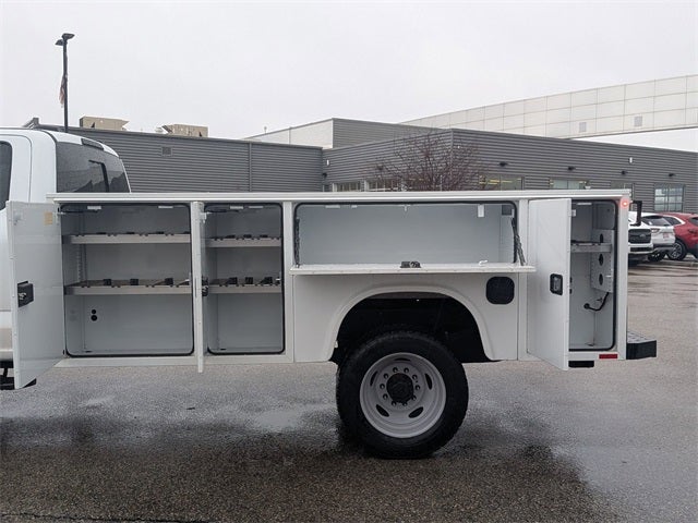 2026 Ford F-550SD DRW