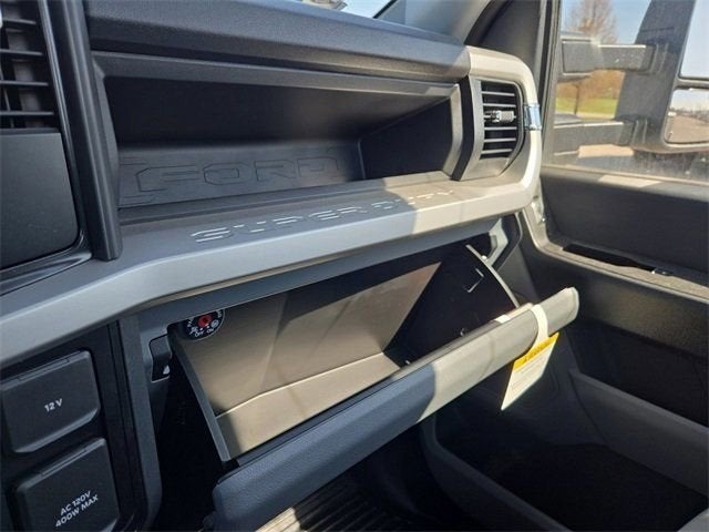 2025 Ford F-450SD XL CM HAULER BODY DELUXE