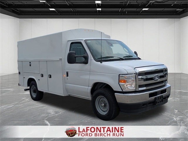 2026 Ford E-350SD Base Cutaway