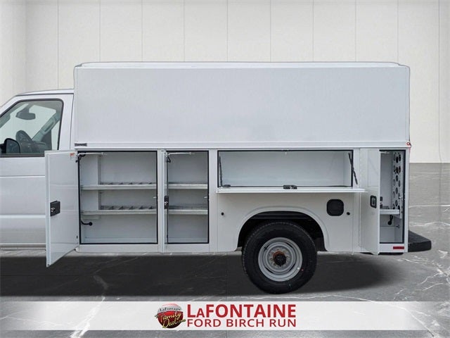 2026 Ford E-350SD Base Cutaway