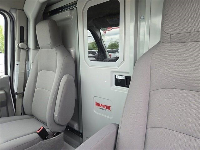 2026 Ford E-350SD Base Cutaway