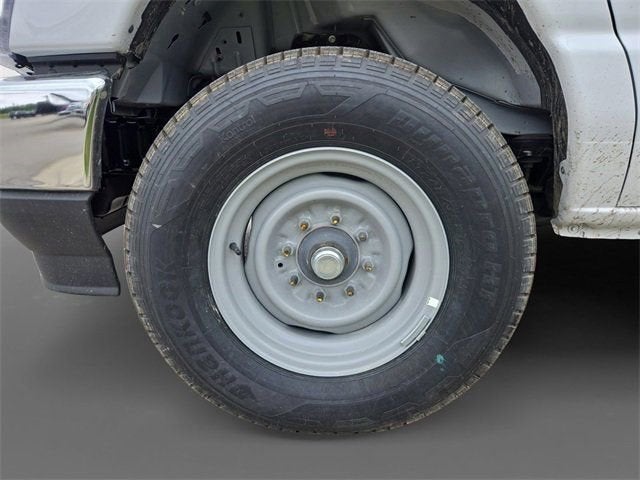 2026 Ford E-350SD Base Cutaway