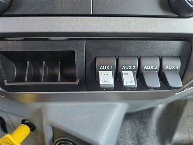 2025 Ford F-750SD Base 10' Chrysteel Dump