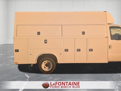 2026 Ford E-450SD Base