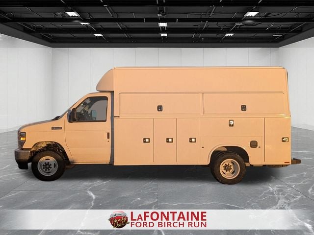 2026 Ford E-450SD Base