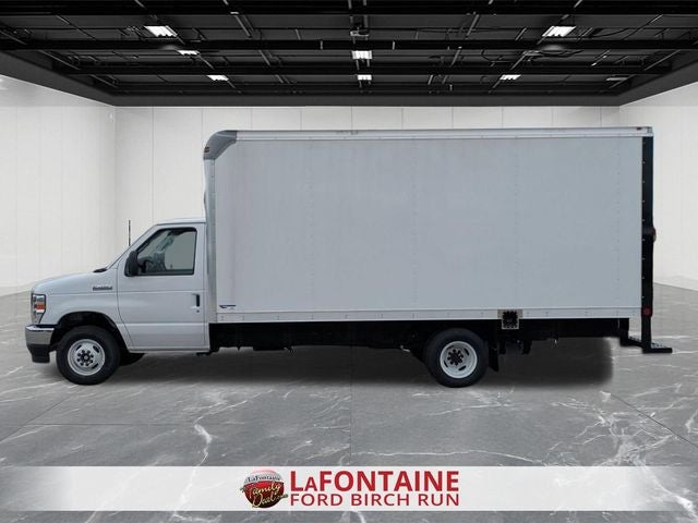 2026 Ford E-450SD Base