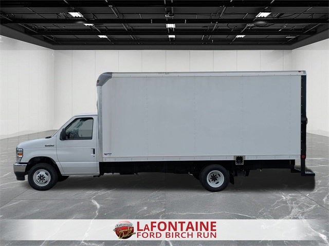 2026 Ford E-450SD Base