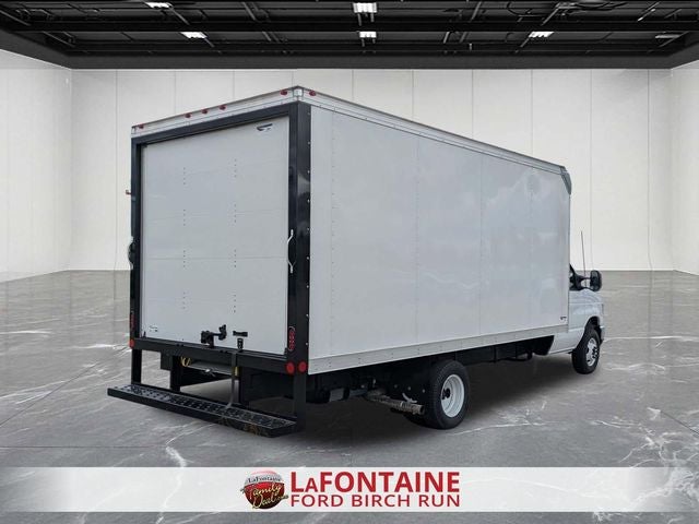 2026 Ford E-450SD Base