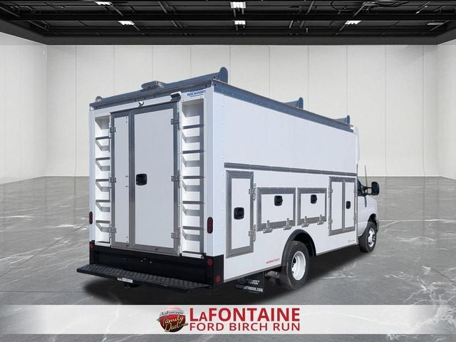 2026 Ford E-450SD Base