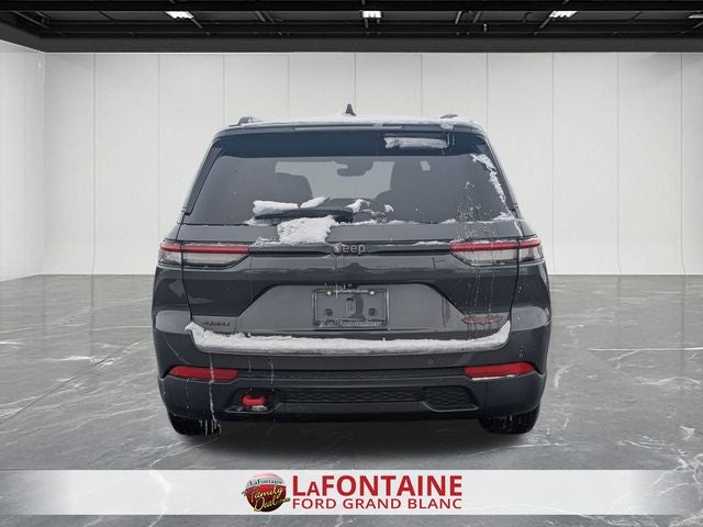 2022 Jeep Grand Cherokee Trailhawk