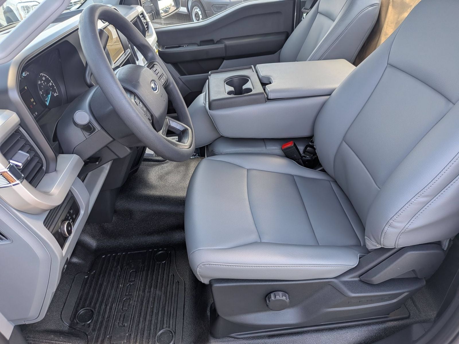 2026 Ford F-550SD DRW