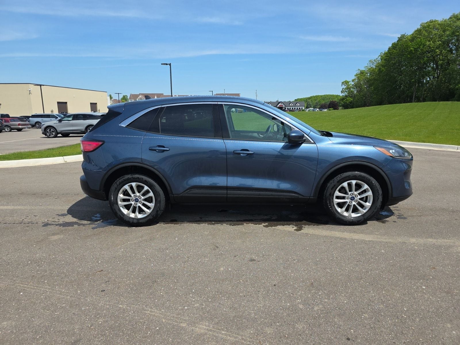 2020 Ford Escape SE