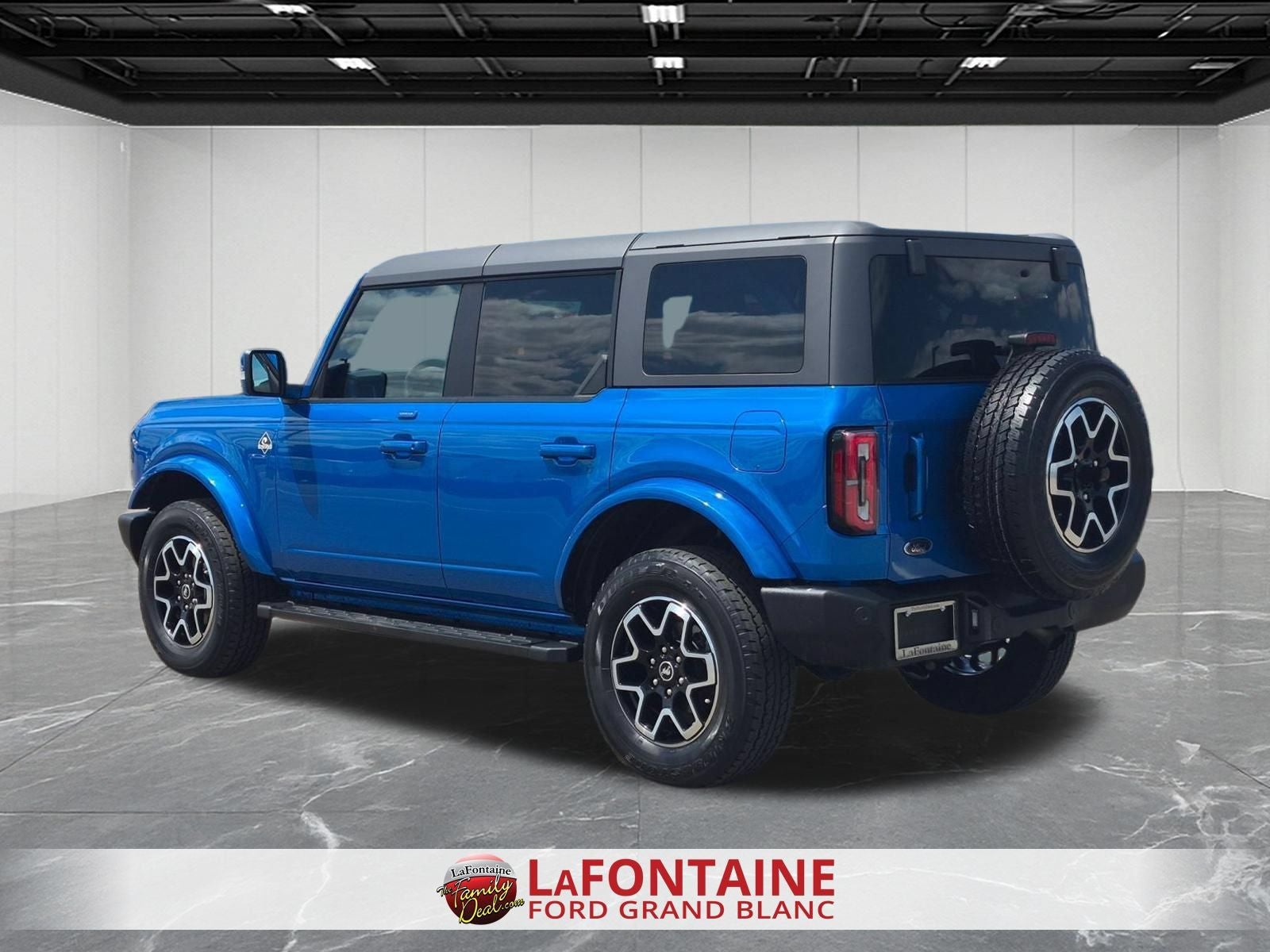 2023 Ford Bronco Outer Banks 4X4