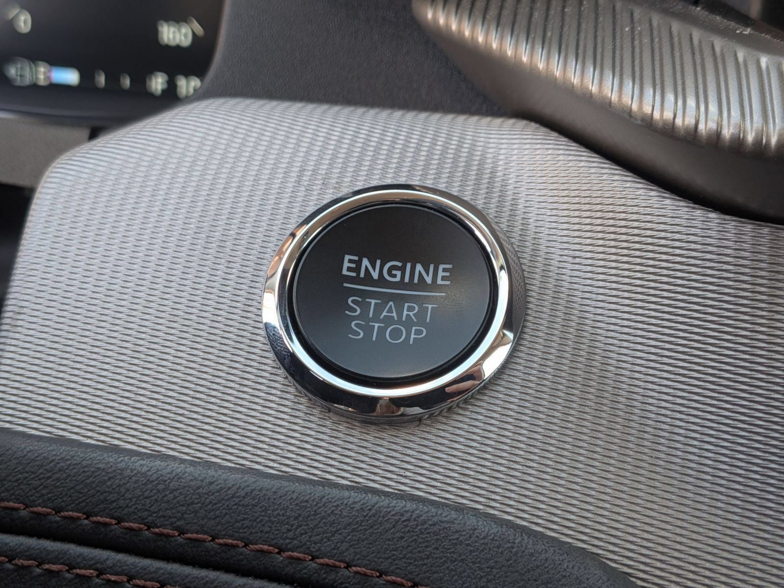 2025 Ford Explorer Active 4WD