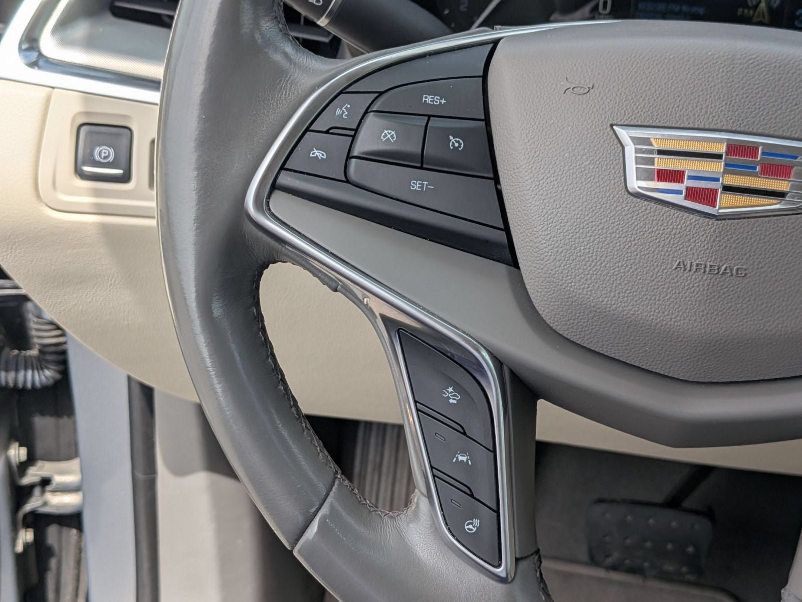 2018 Cadillac XT5 Premium Luxury AWD