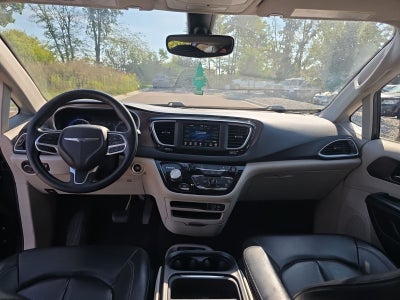 2020 Chrysler Voyager LXI