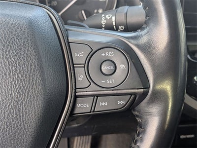 2022 Toyota Camry Hybrid XSE