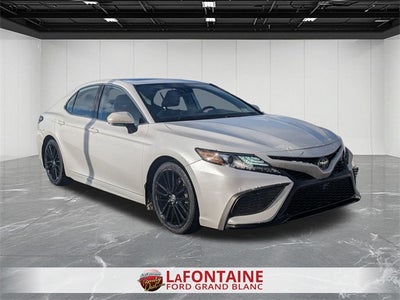 2022 Toyota Camry Hybrid XSE