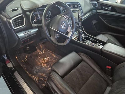 2023 Nissan Maxima SR