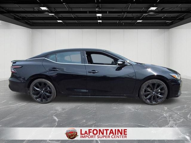 2023 Nissan Maxima SR