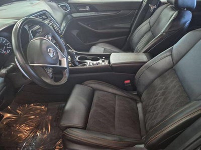 2023 Nissan Maxima SR