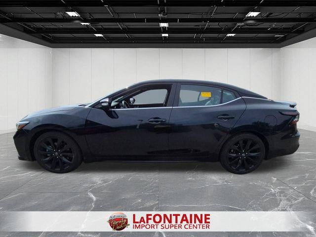 2023 Nissan Maxima SR