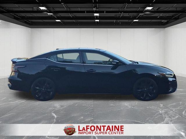2023 Nissan Maxima SR